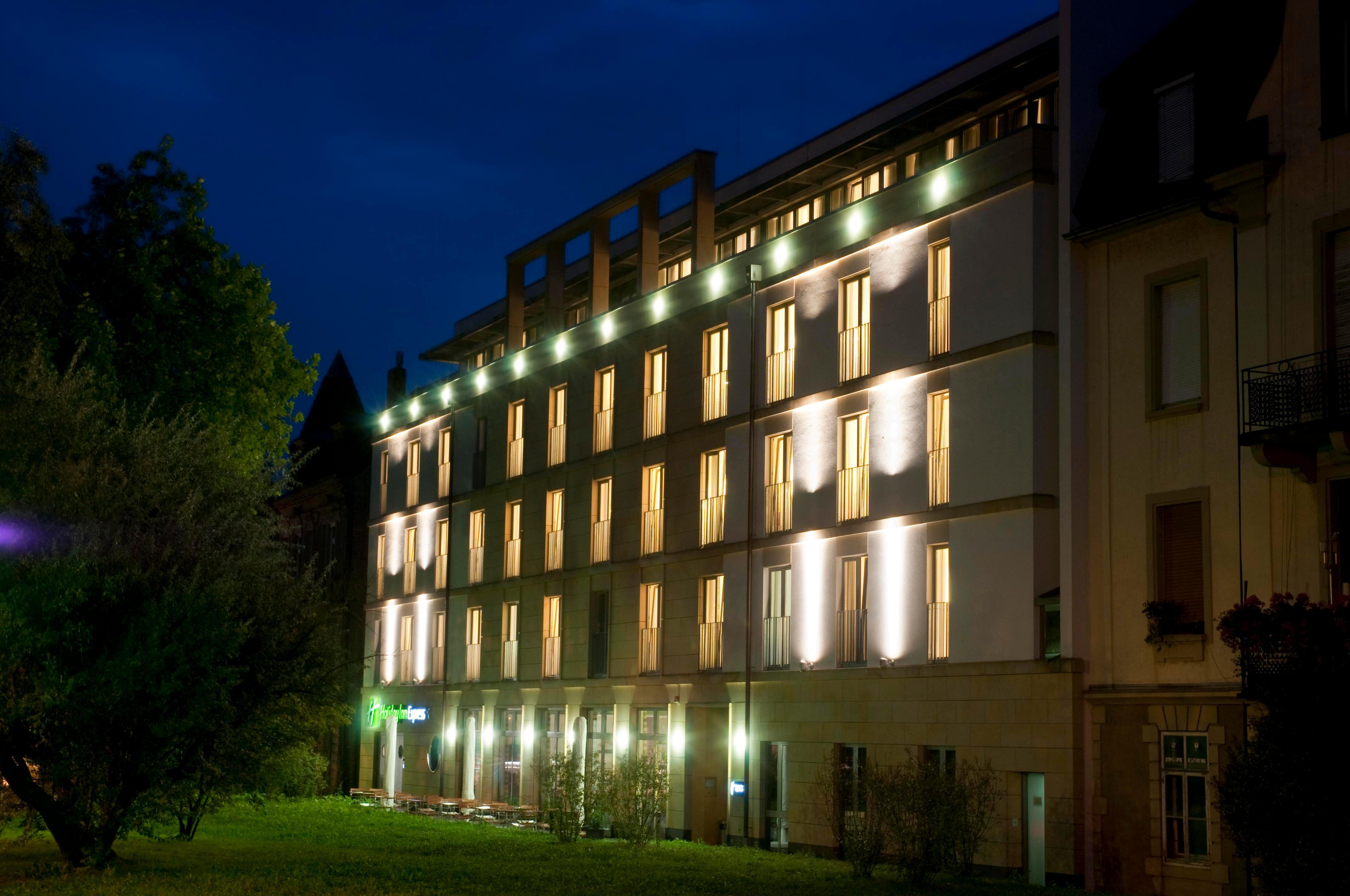 Holiday Inn Express Baden-Baden, An Ihg Hotel Экстерьер фото